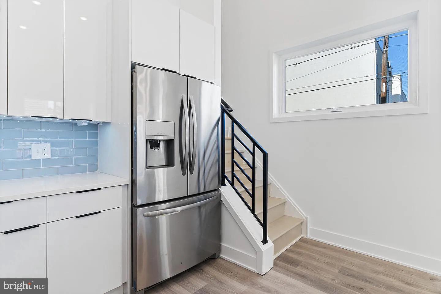 2001 E CUMBERLAND STREET Unit: B UNIT
