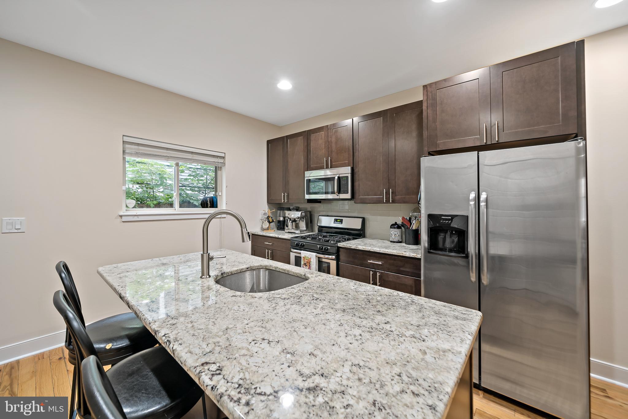 1319 S CHADWICK STREET