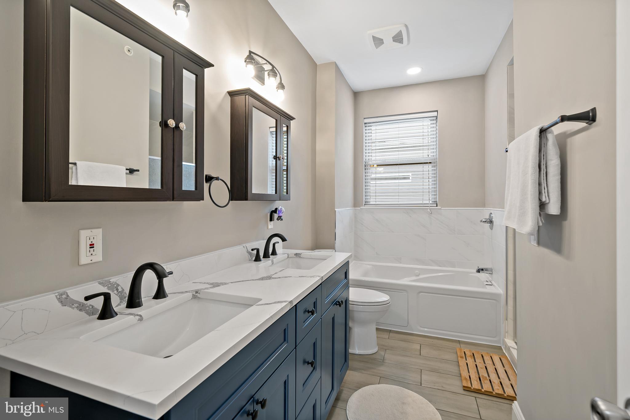 1319 S CHADWICK STREET