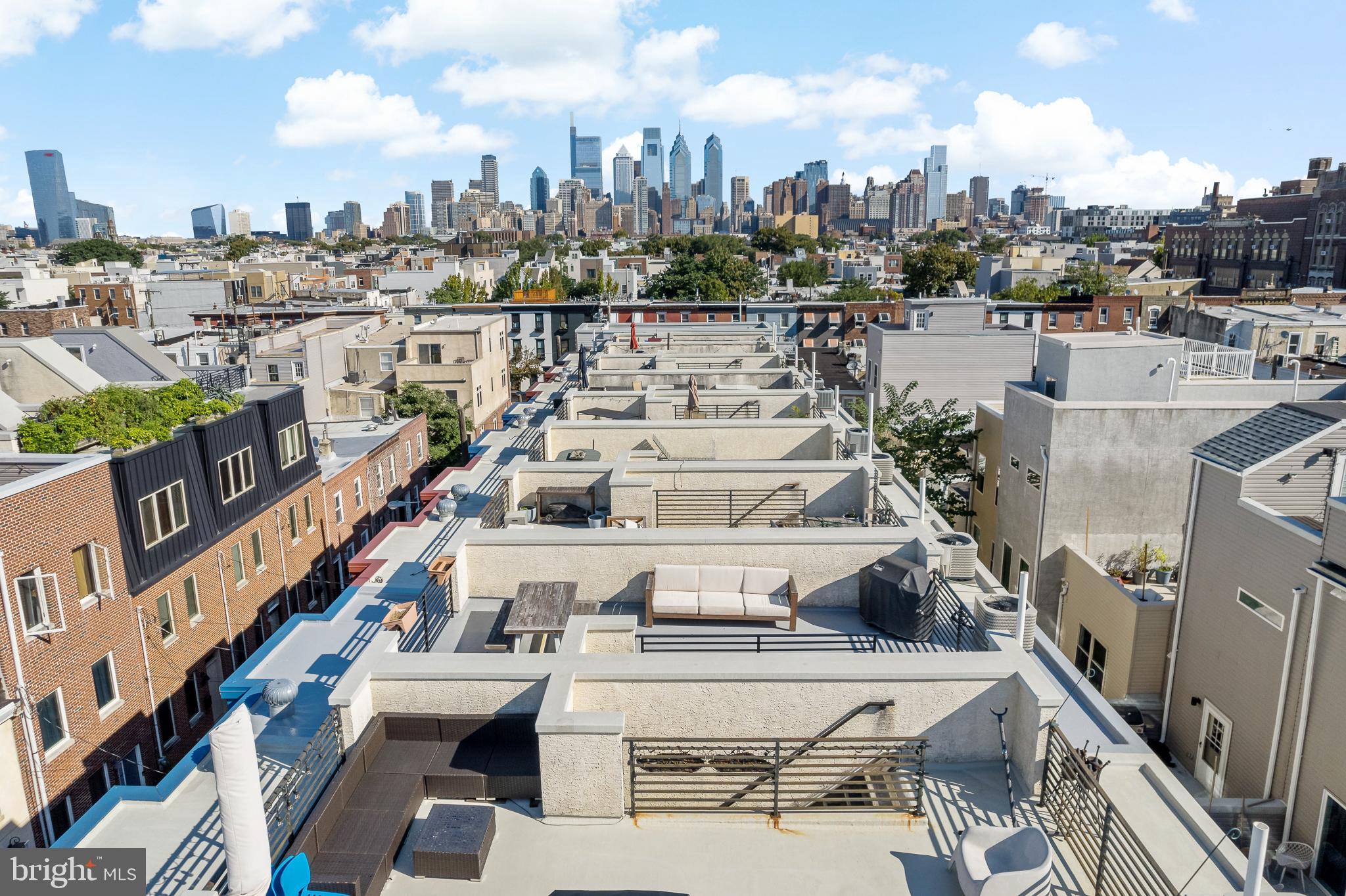 1319 S CHADWICK STREET