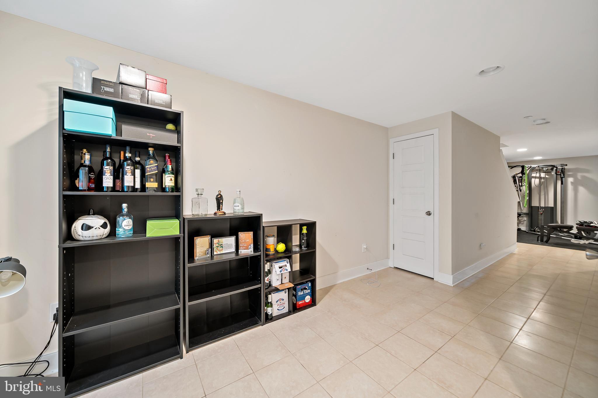 1319 S CHADWICK STREET