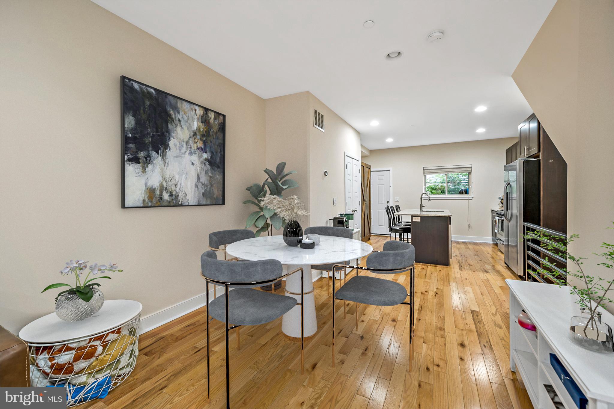 1319 S CHADWICK STREET