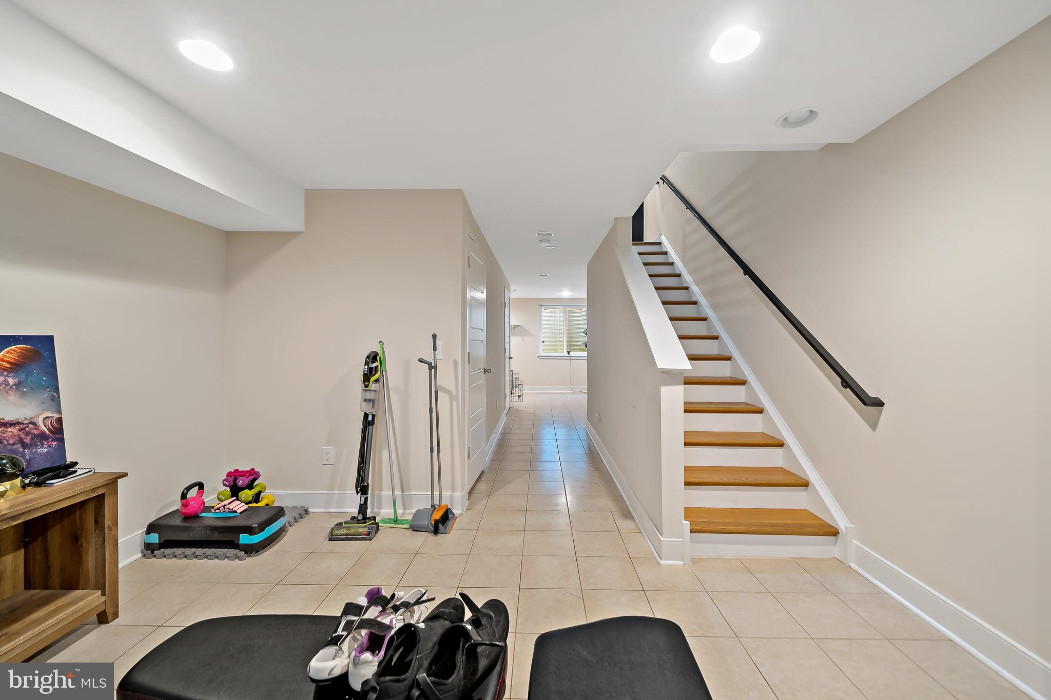 1319 S CHADWICK STREET