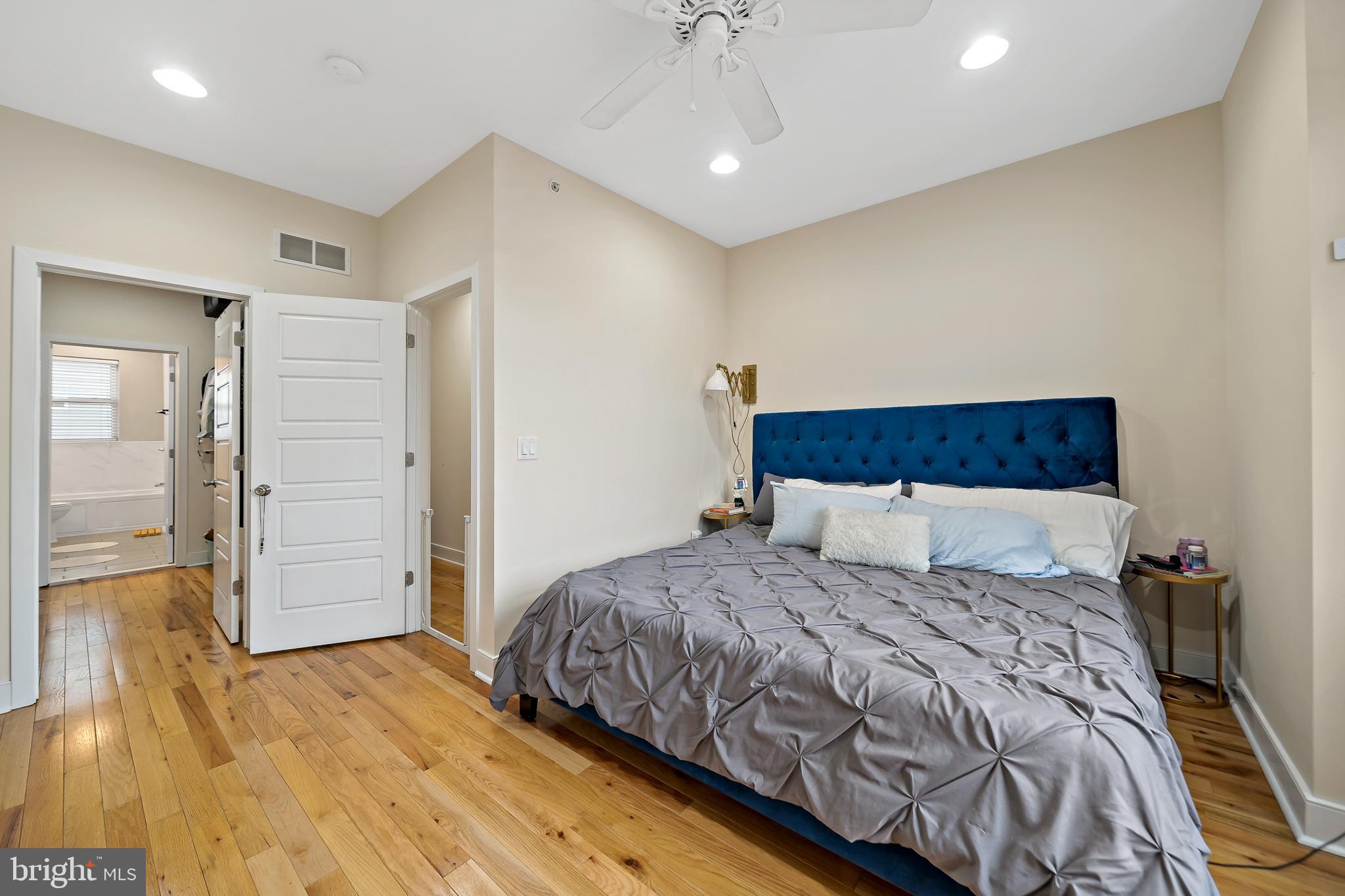 1319 S CHADWICK STREET