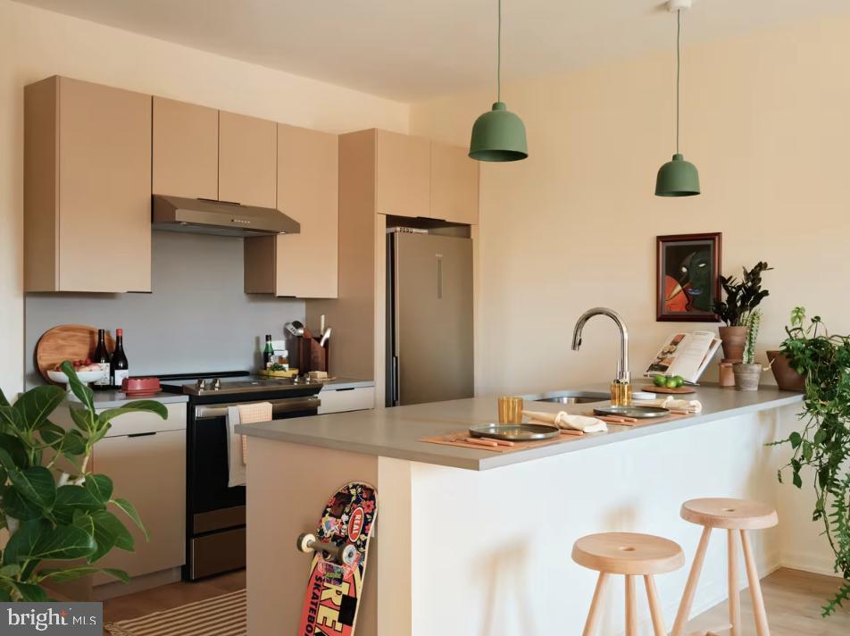 1525 N American STREET Unit: 1B-515