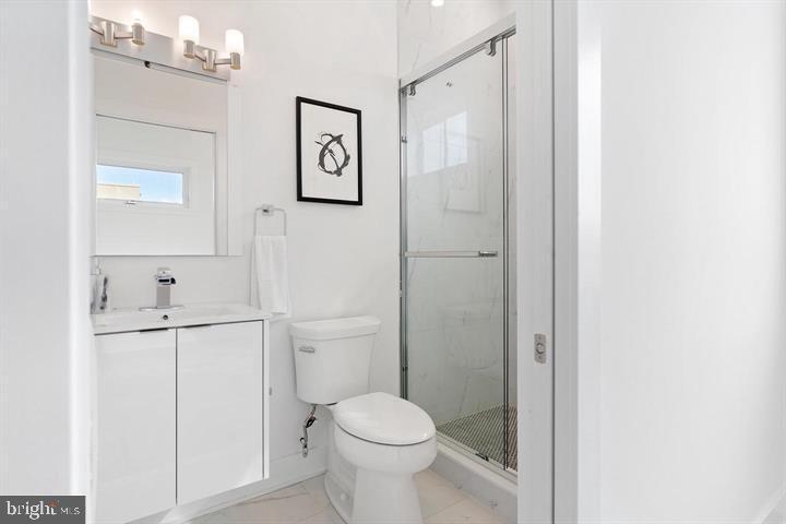 2001 E Cumberland STREET Unit: A