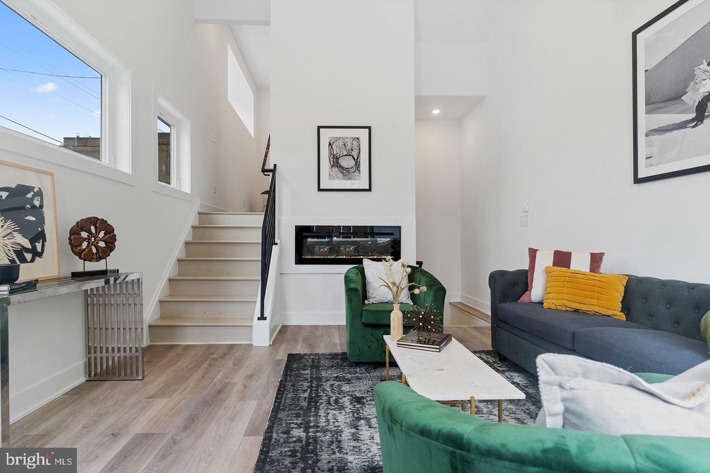 2001 E Cumberland STREET Unit: A