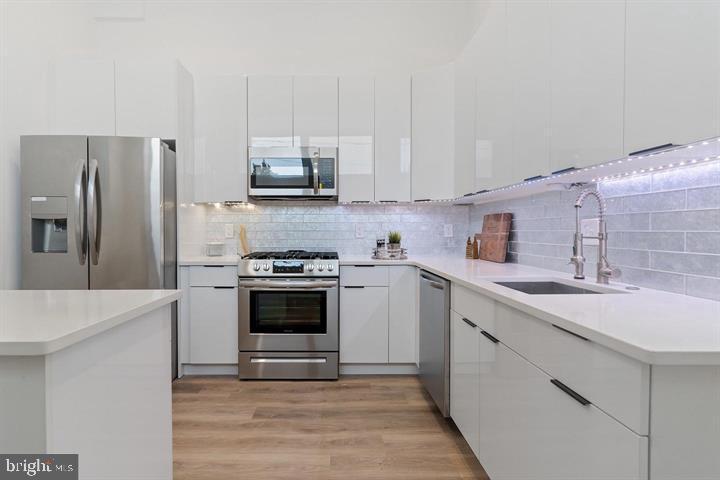 2001 E Cumberland STREET Unit: A