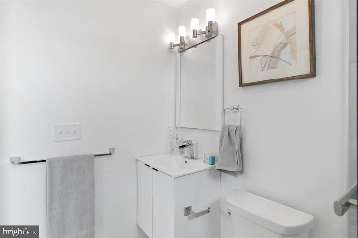 2001 E Cumberland STREET Unit: A