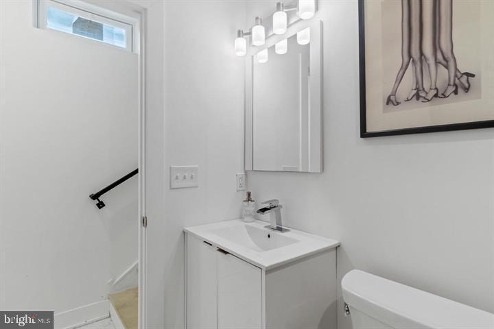 2001 E Cumberland STREET Unit: A