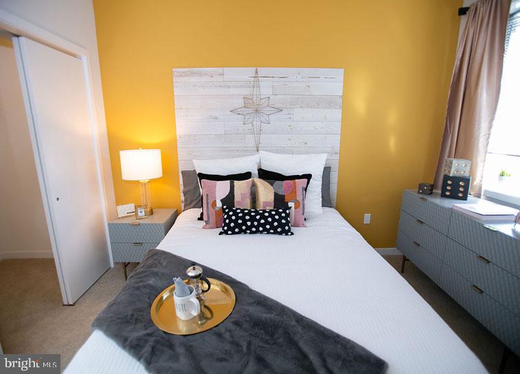 1410 N 31st STREET Unit: 1B-P-207