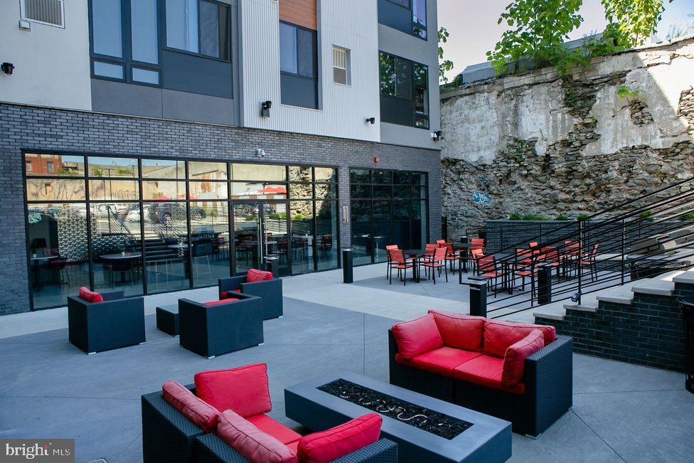1410 N 31st STREET Unit: 1B-P-212