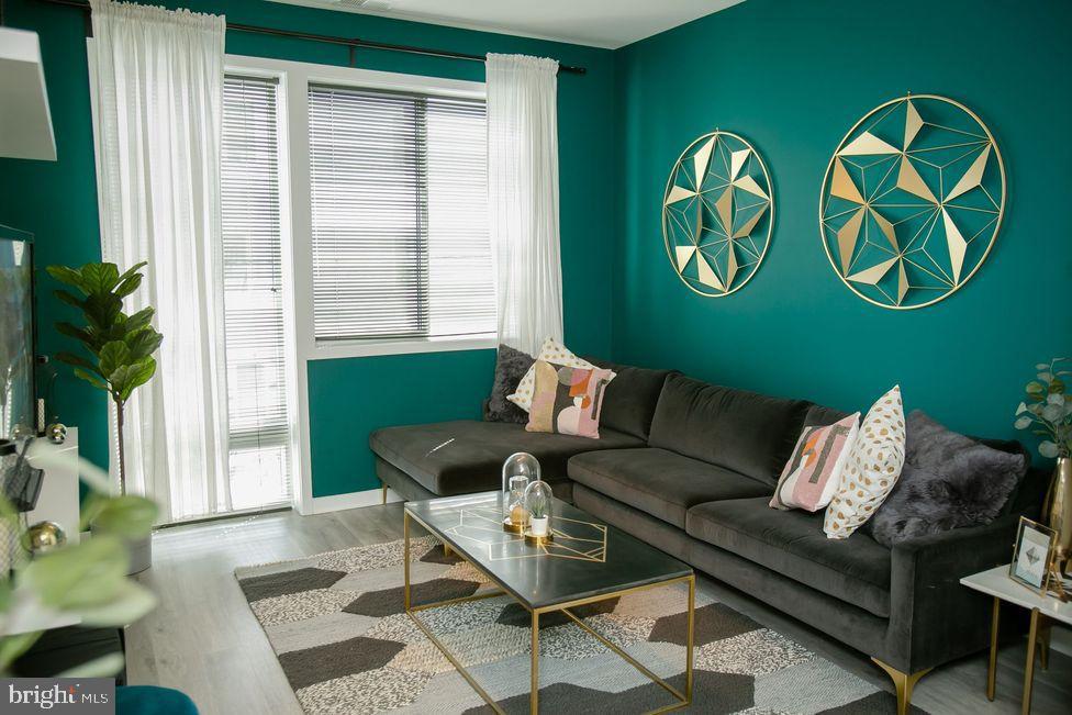 1410 N 31st STREET Unit: 1B-P-212