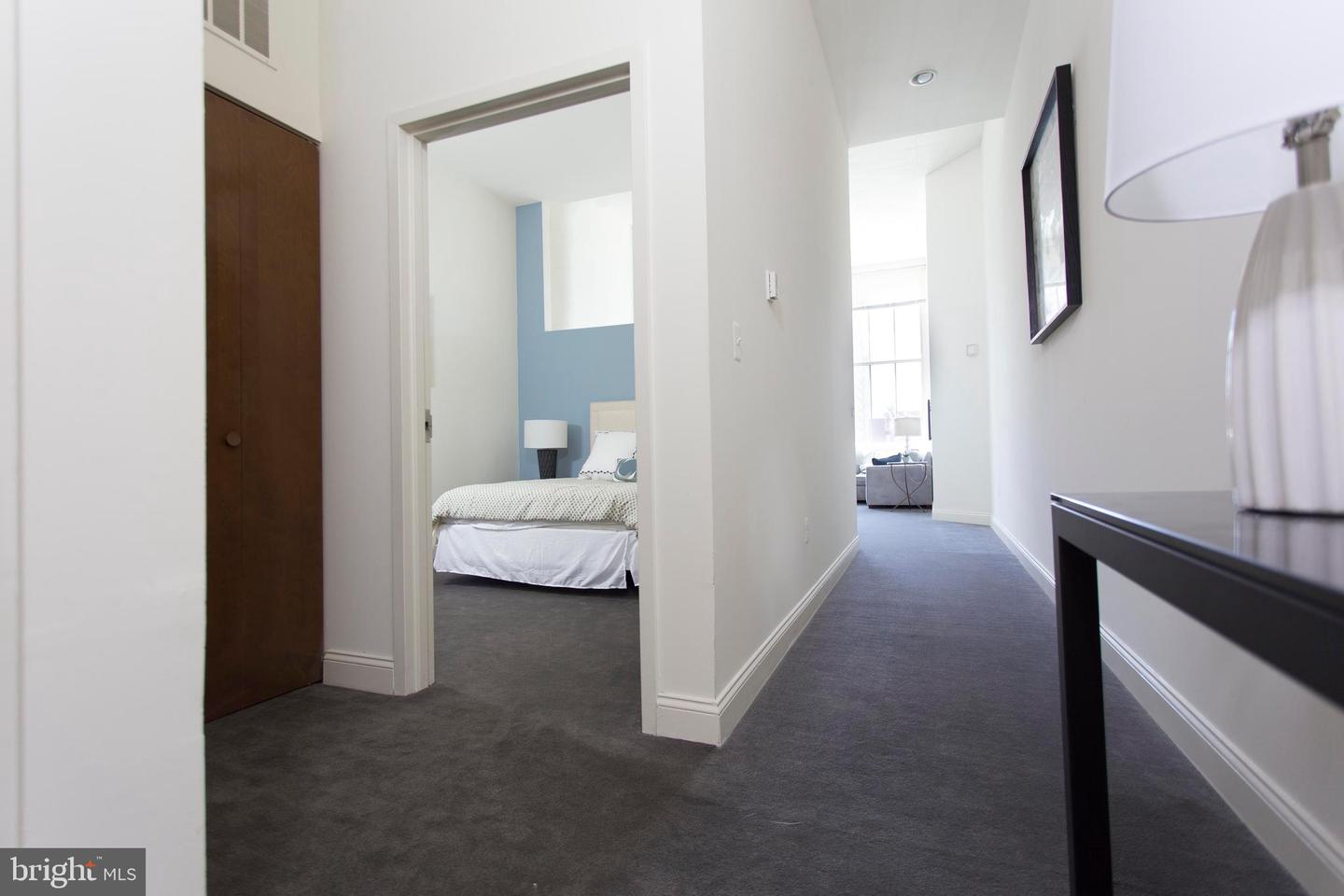 2121 Market STREET Unit: 424
