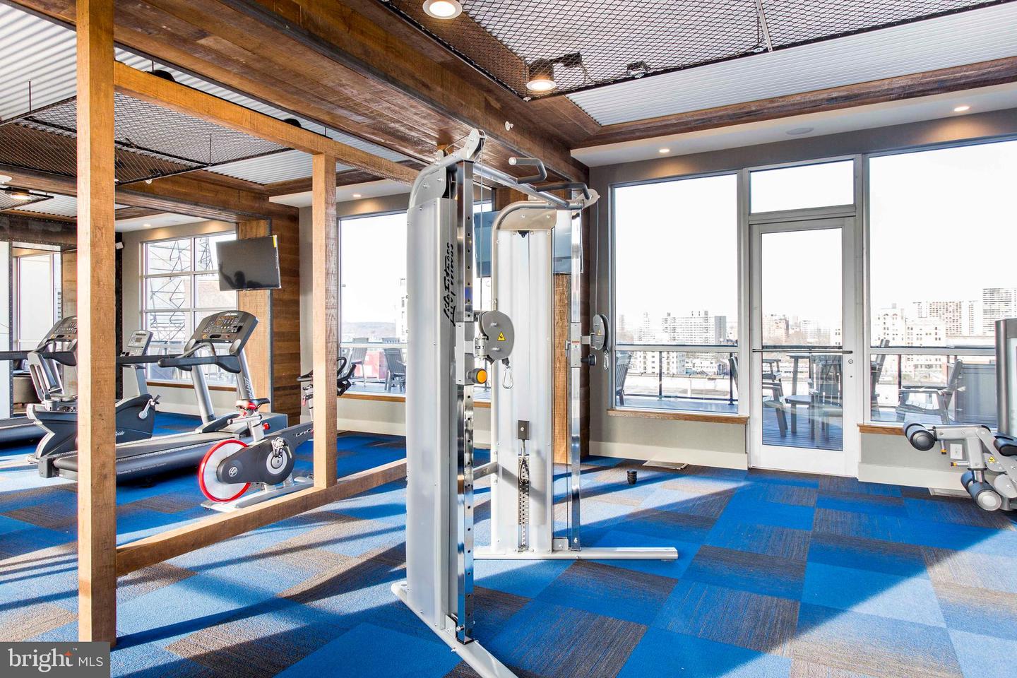 2121 Market STREET Unit: 424