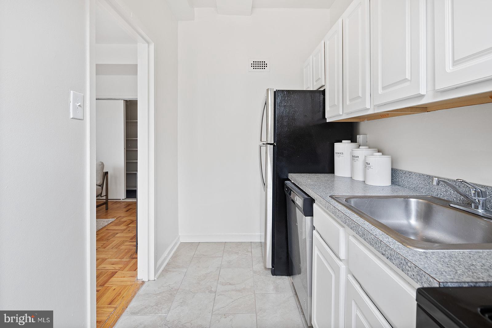 2201 Pennsylvania Ave Unit: 217