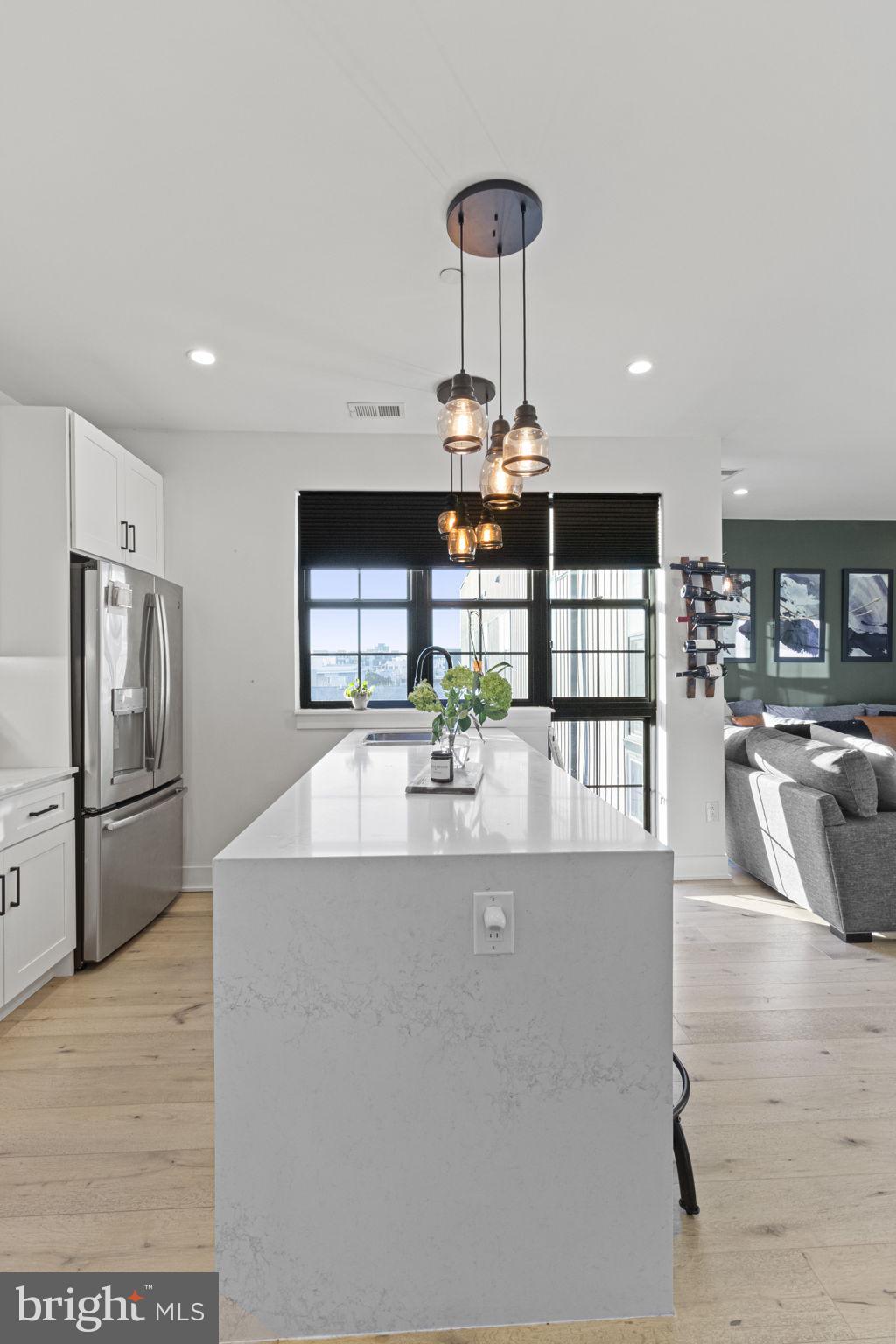 1232 N Front Street Unit: PH3