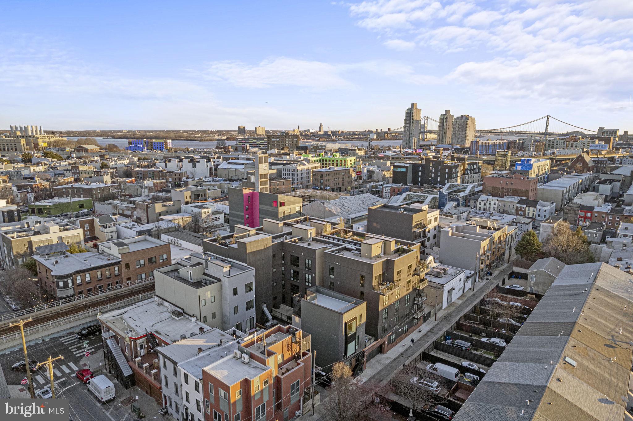 1232 N Front Street Unit: PH3