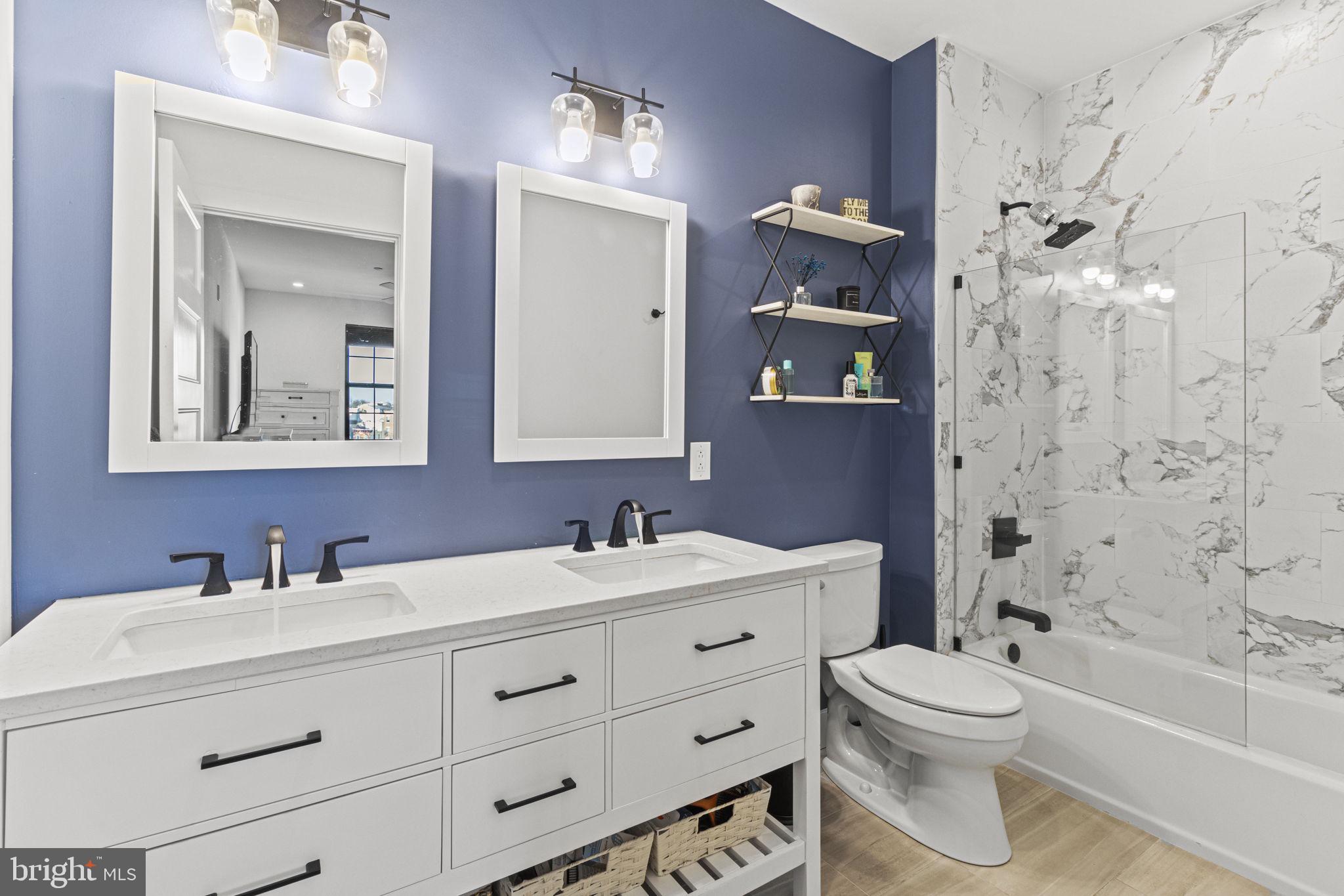 1232 N Front Street Unit: PH3