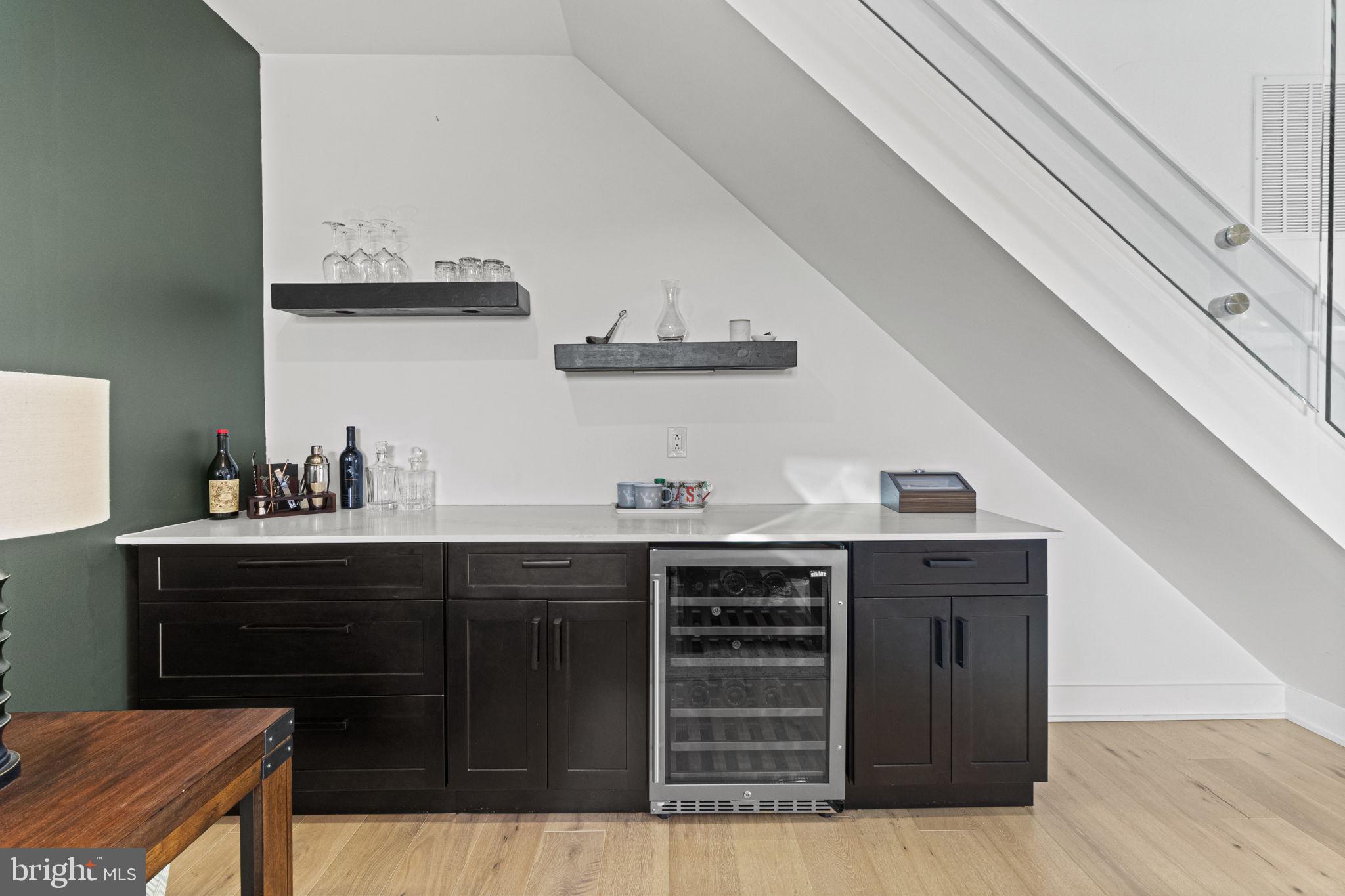 1232 N Front Street Unit: PH3