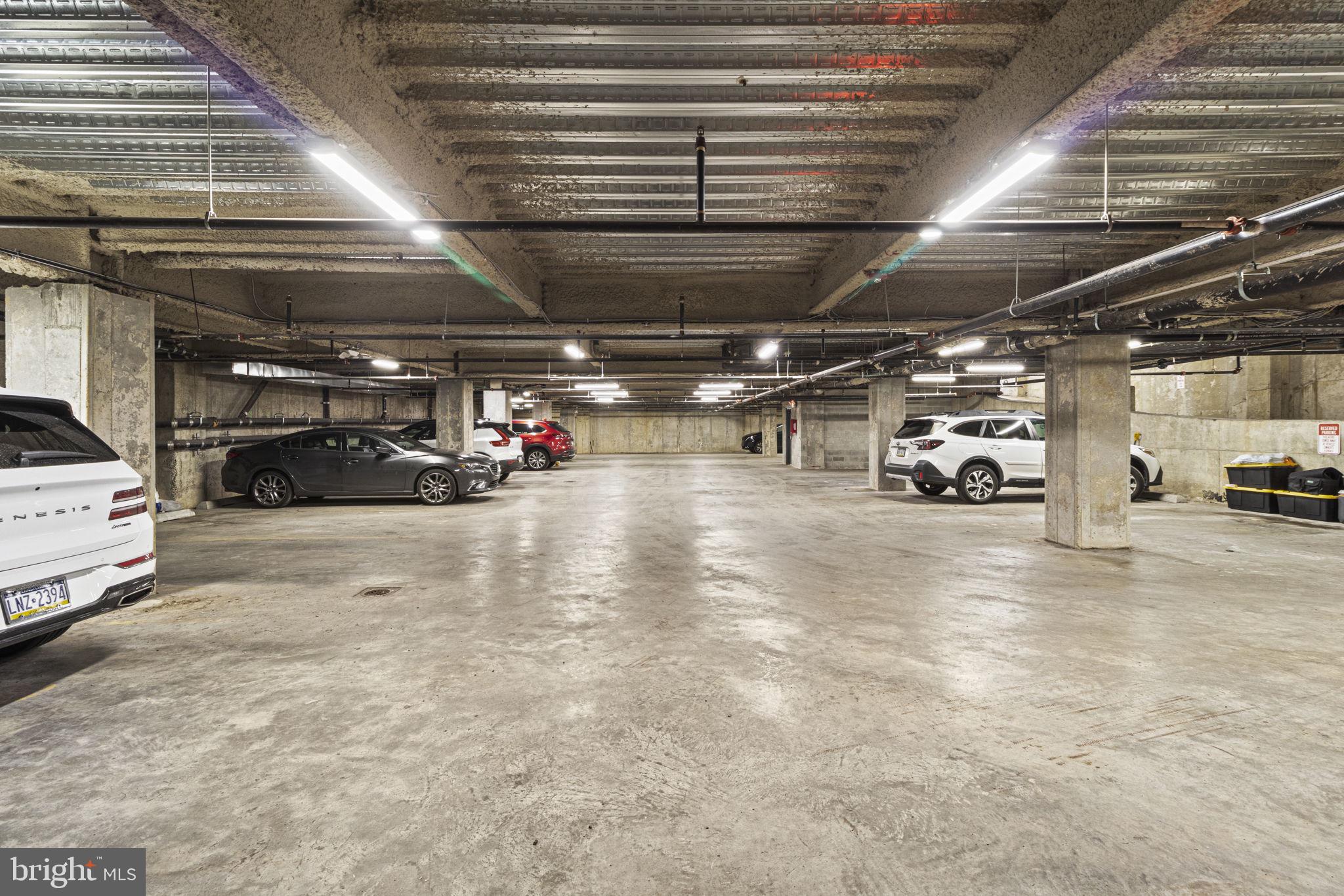 1232 N Front Street Unit: PH3