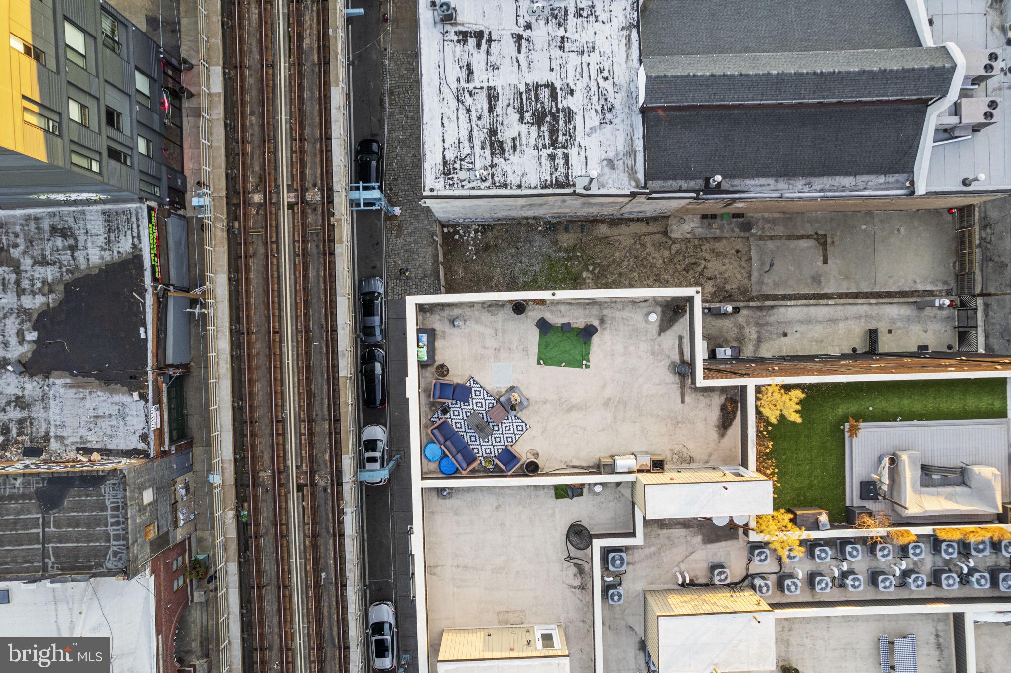 1232 N Front Street Unit: PH3