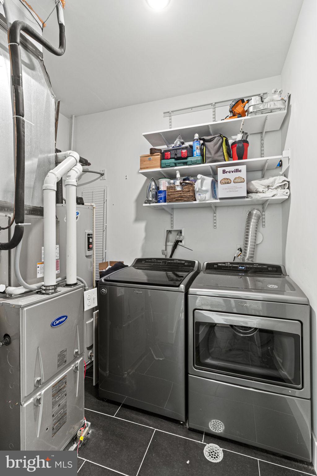 1232 N Front Street Unit: PH3