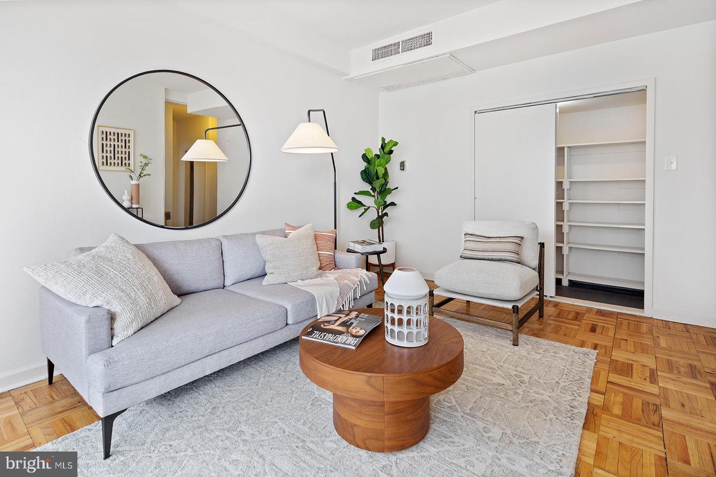 2201 Pennsylvania Ave Unit: 1114
