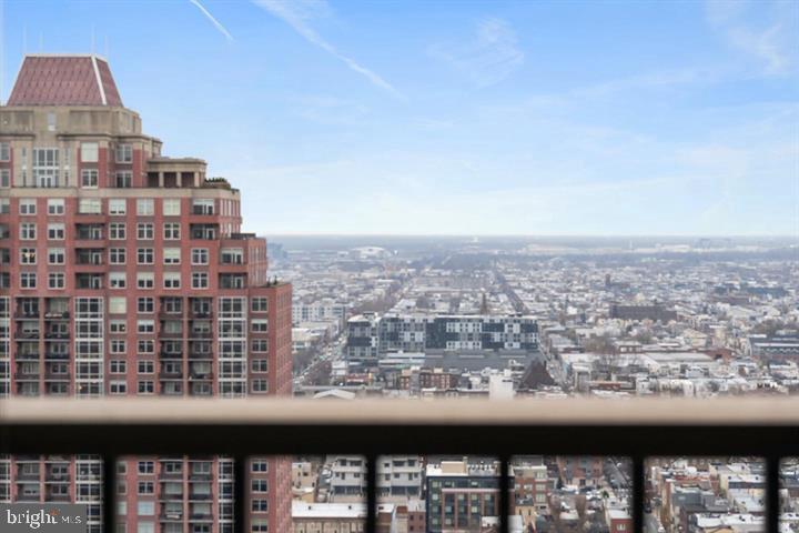 1420 Locust Street Unit: 31P