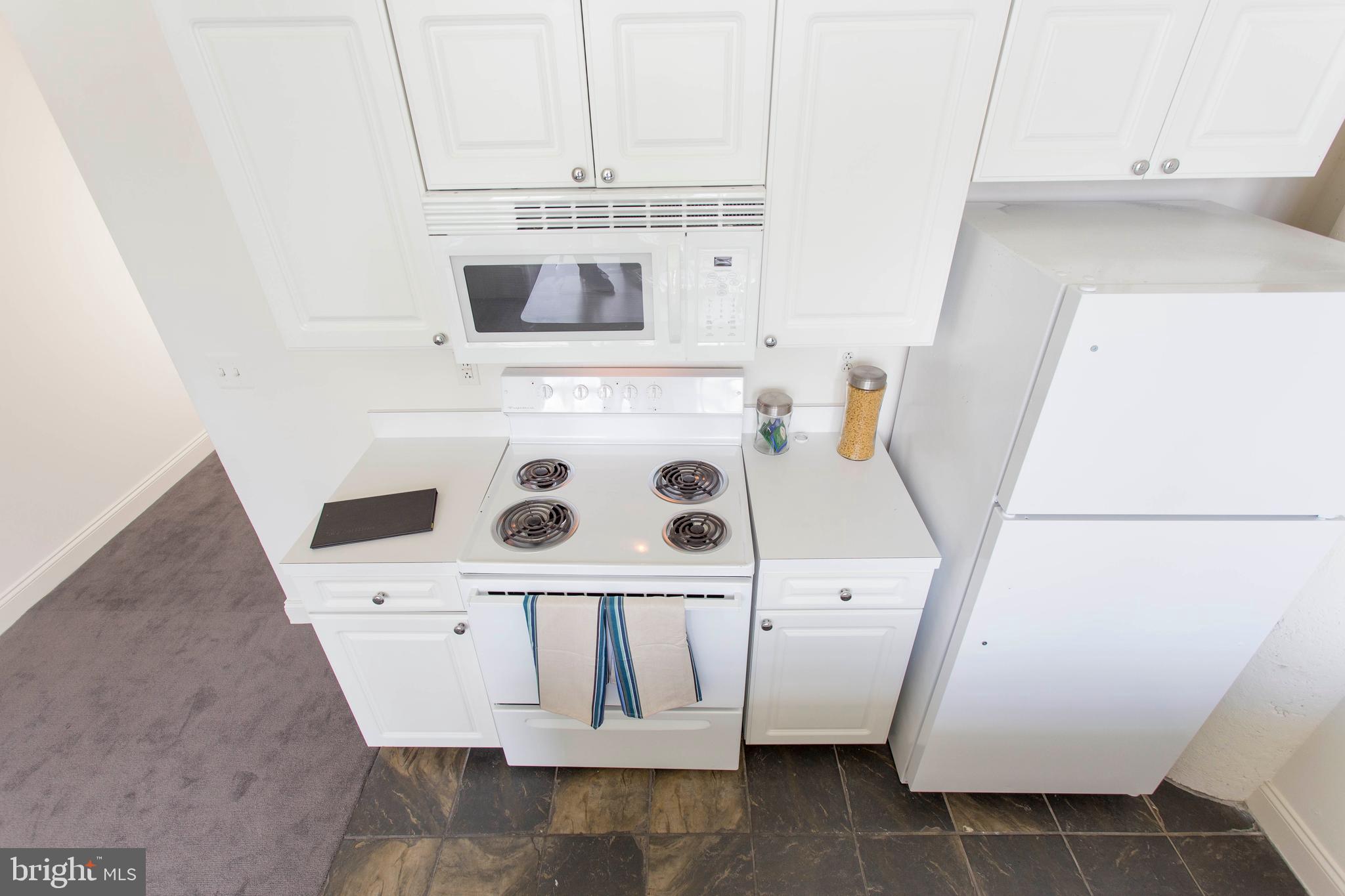 2121 Market Street Unit: 414