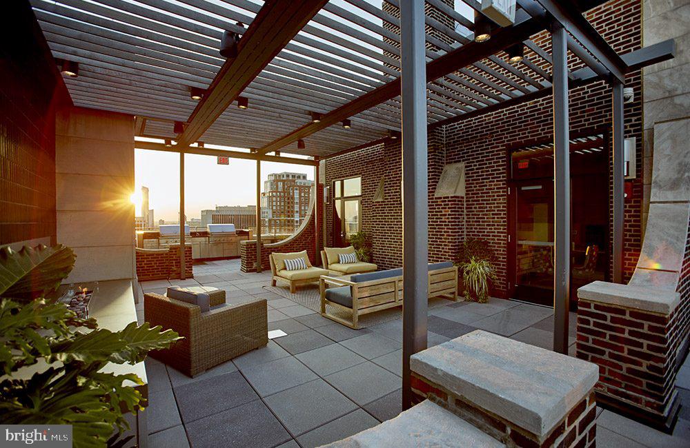 1616 Walnut Street Unit: 1B-1006