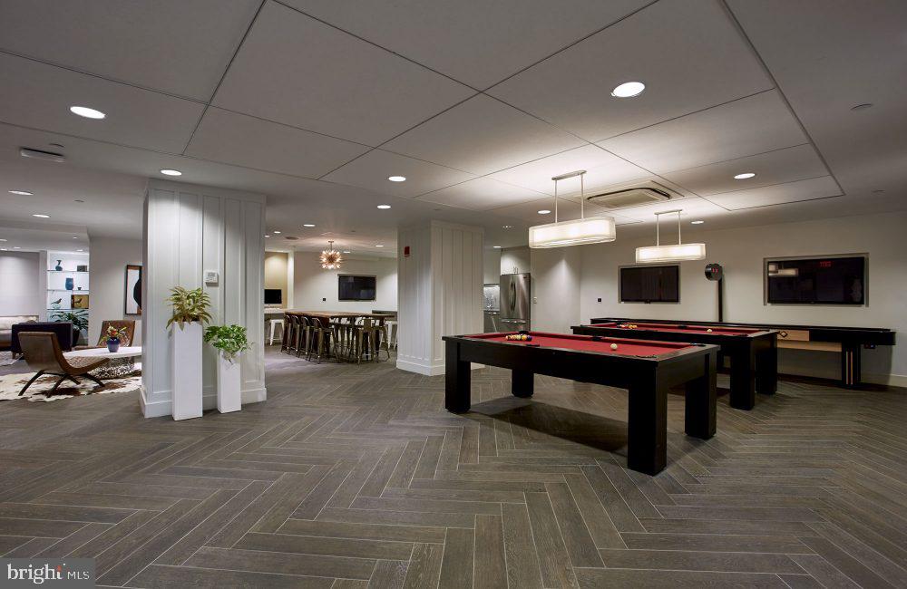1616 Walnut Street Unit: 1B-1006