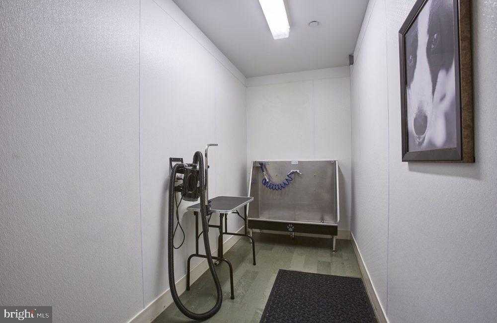 1616 Walnut Street Unit: 1B-1006