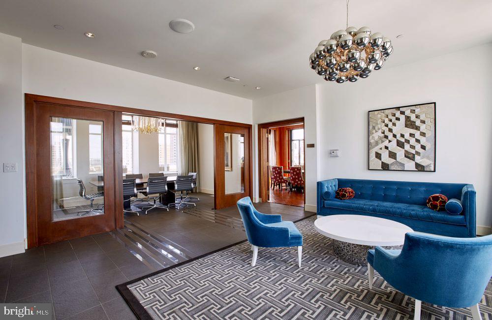 1616 Walnut Street Unit: 1B-1006