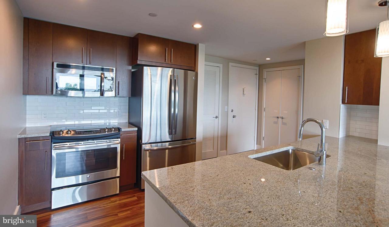 2200 Benjamin Franklin Parkway Unit: 2B-S0411