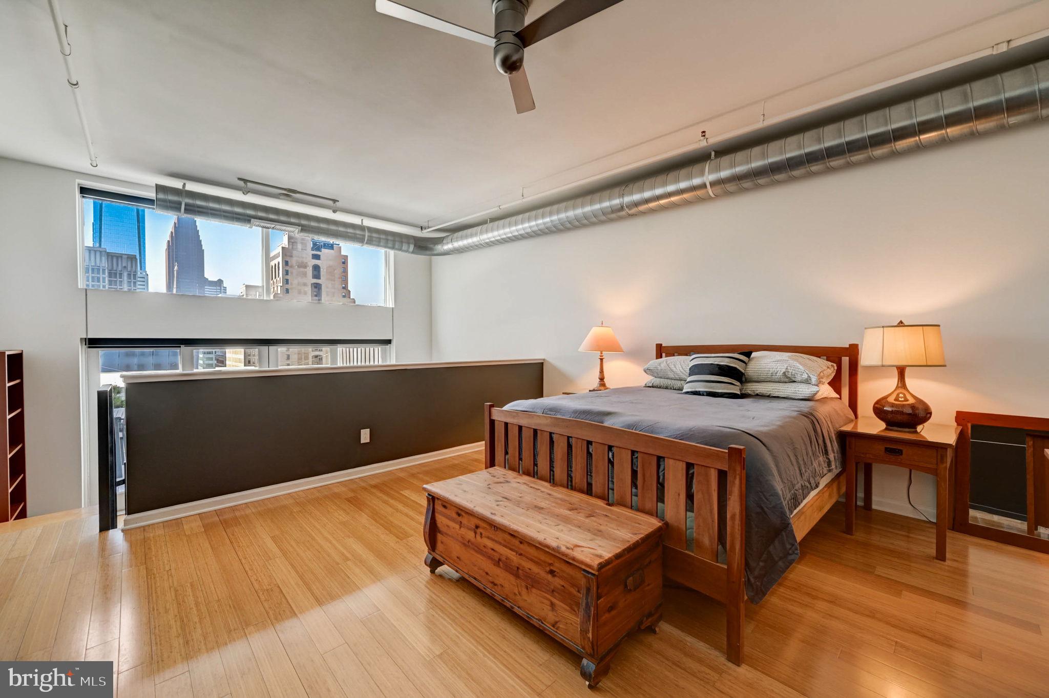 1228-32 Arch St #8b