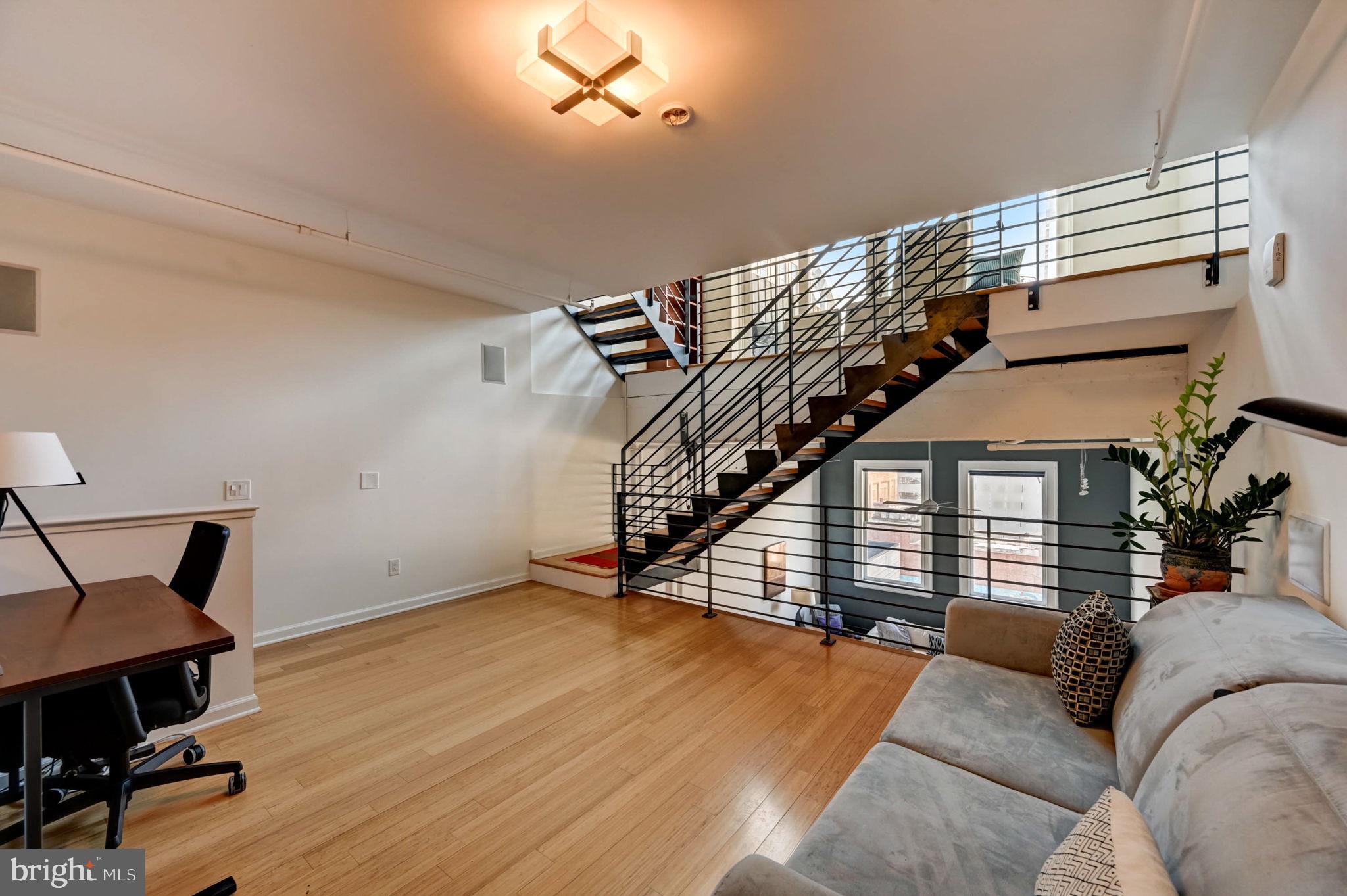 1228-32 Arch St #8b