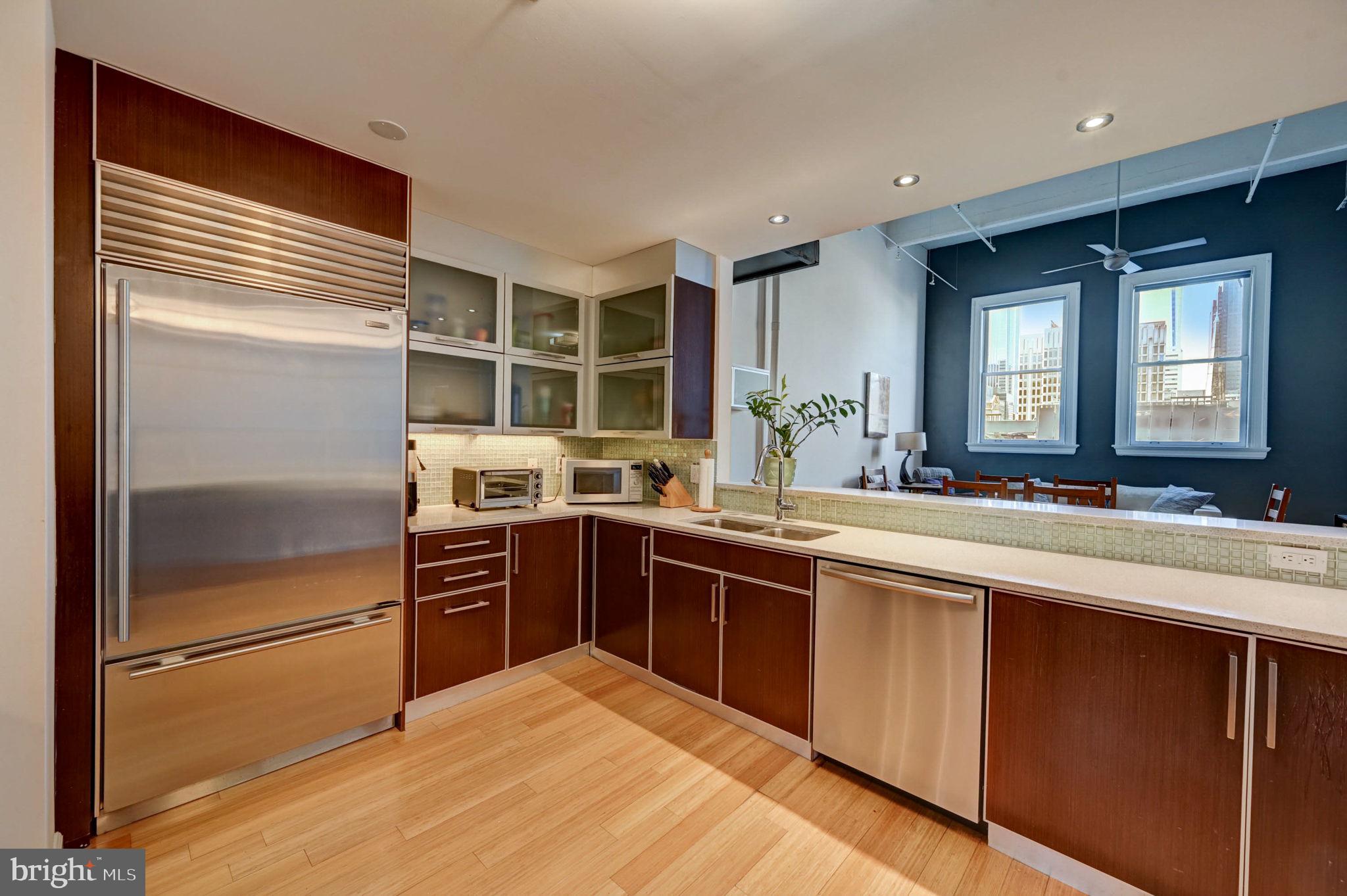 1228-32 Arch St #8b