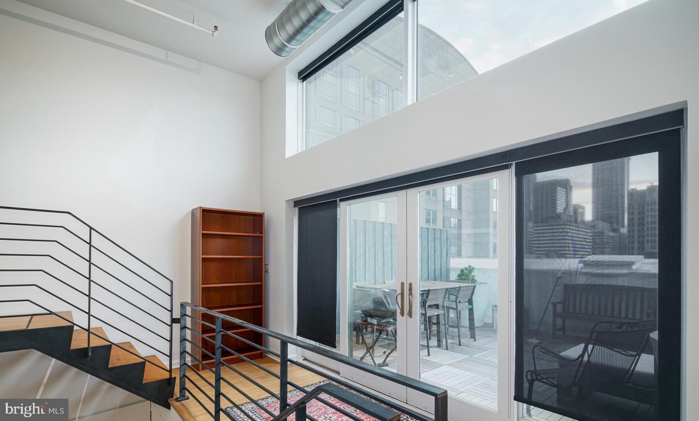 1228-32 Arch St #8b