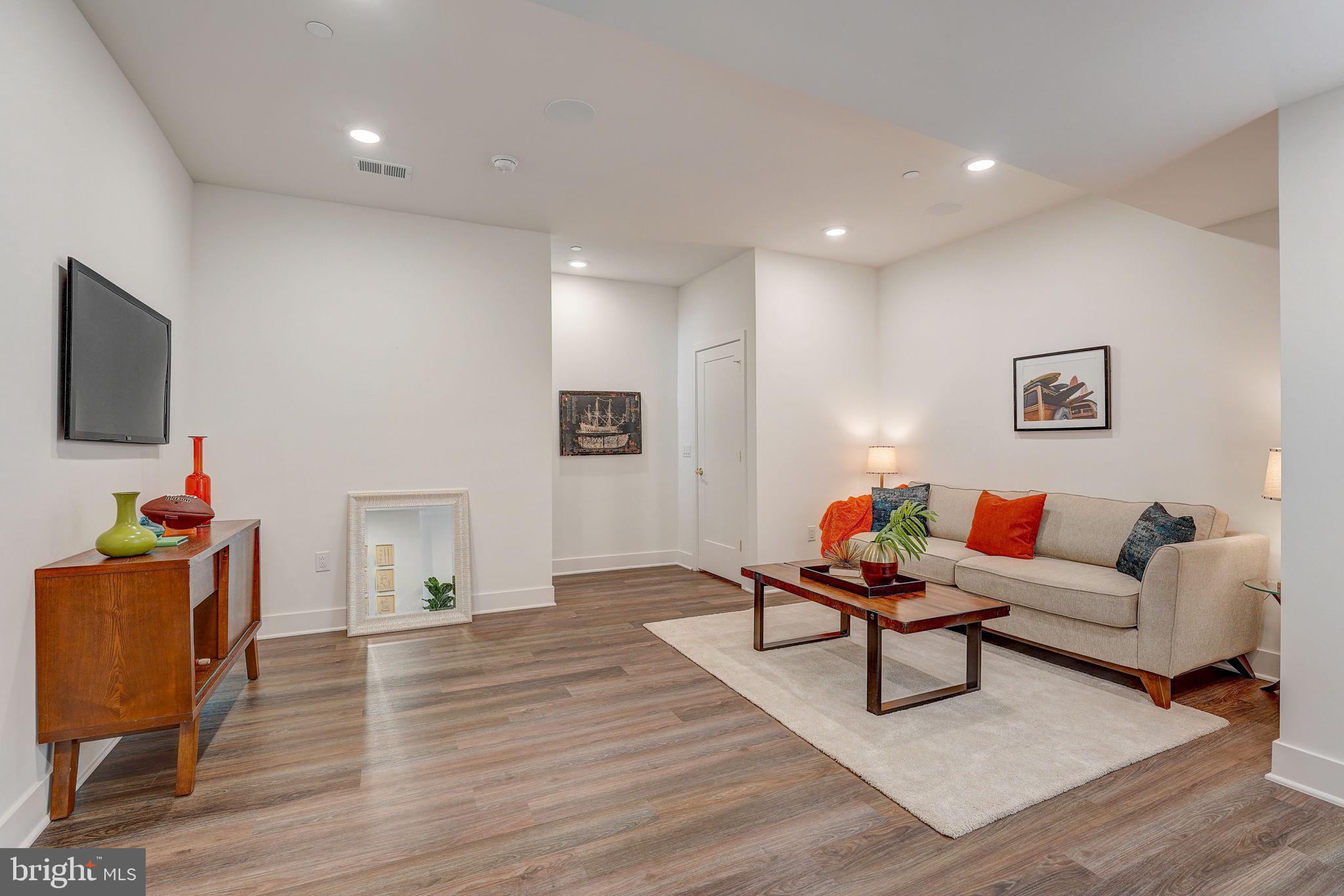 674 N 13th Street