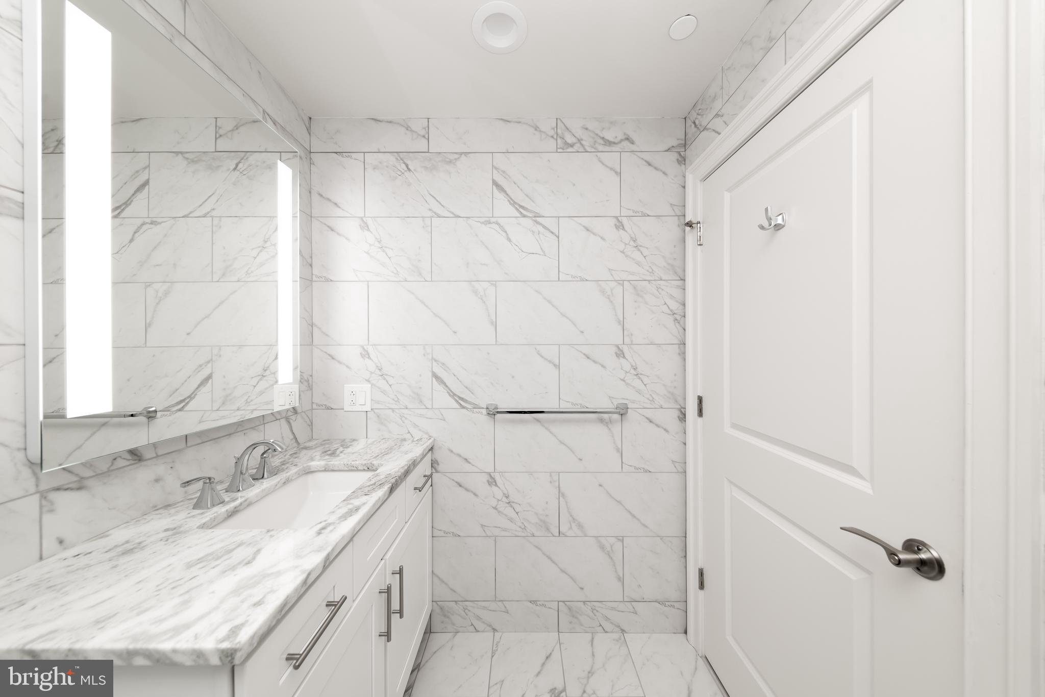 2121-41 Market St #106