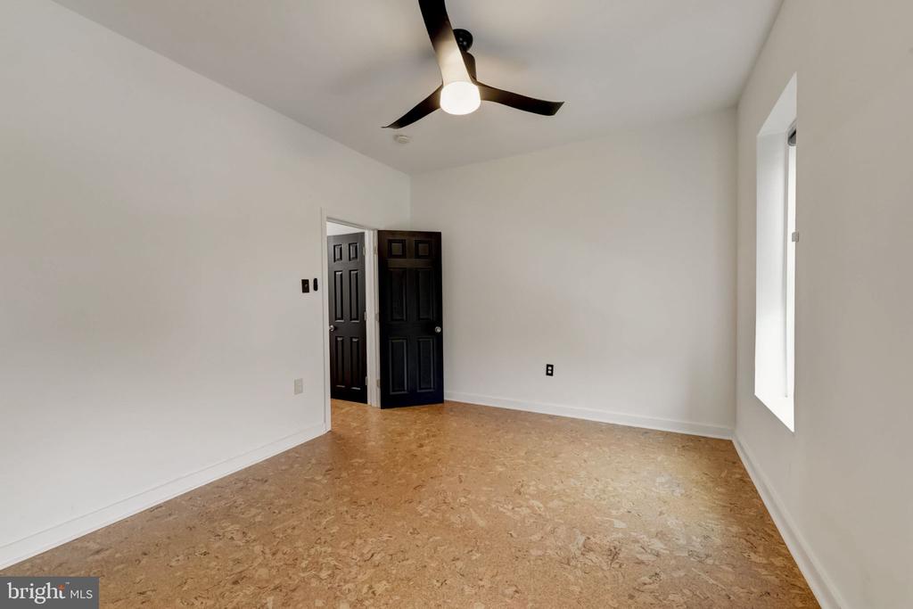 1309 N Marston St