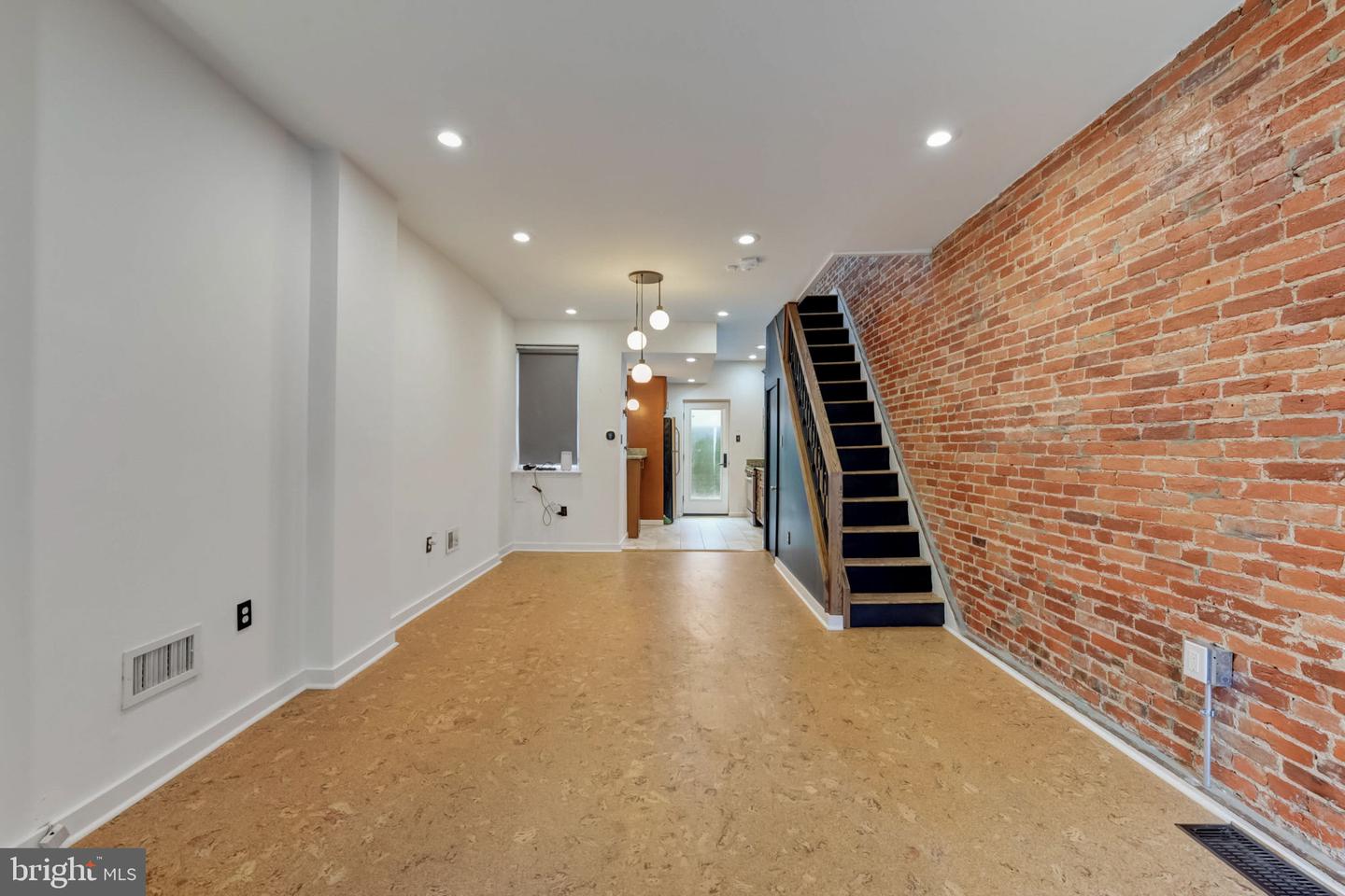 1309 N Marston St