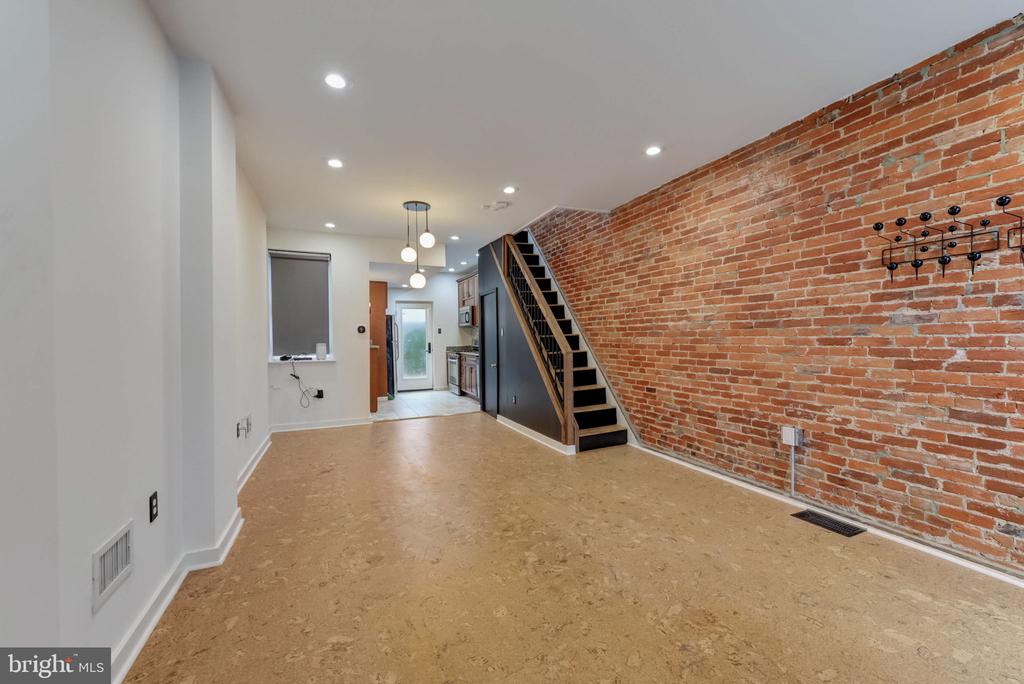 1309 N Marston St