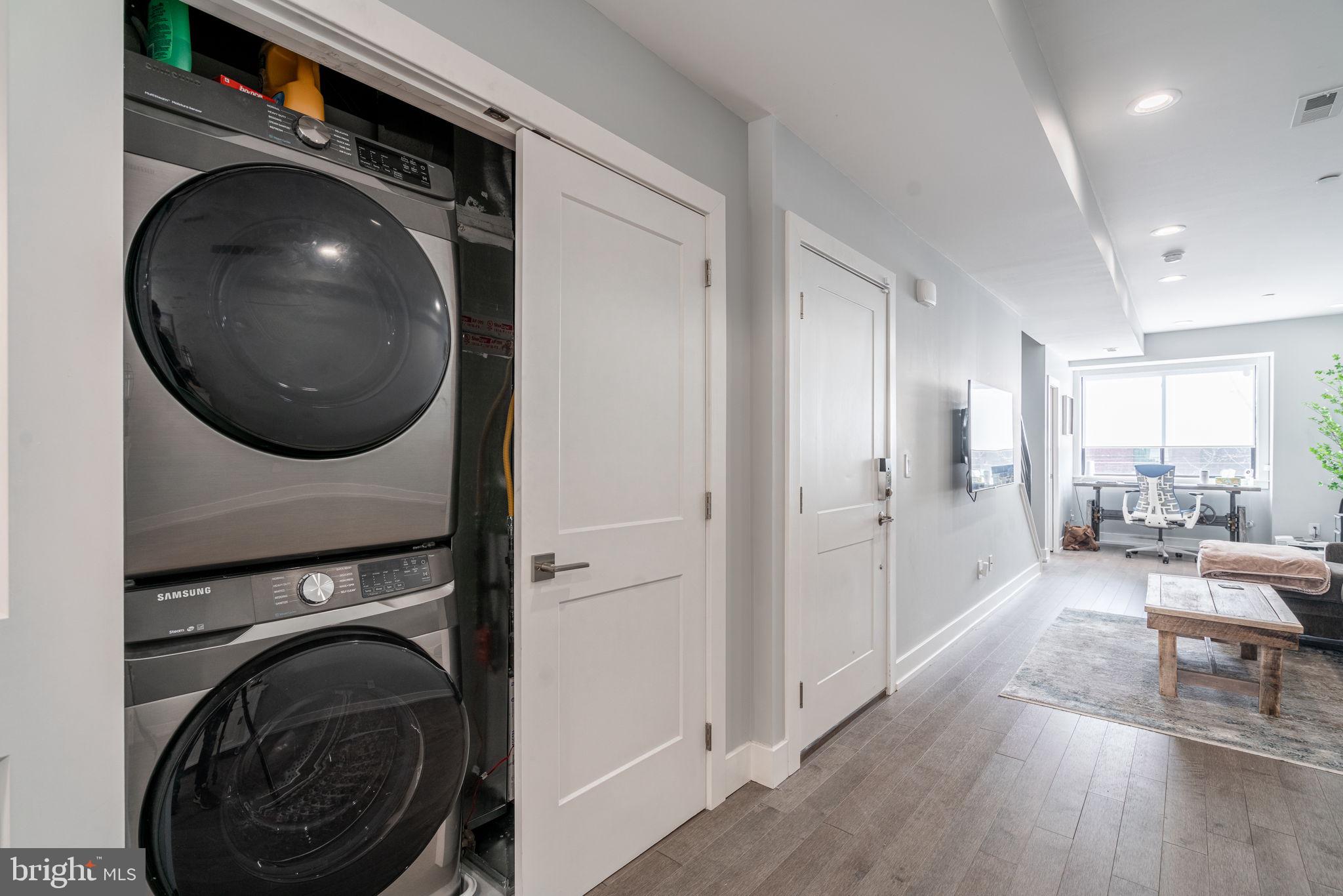 1907 E Huntingdon St #2