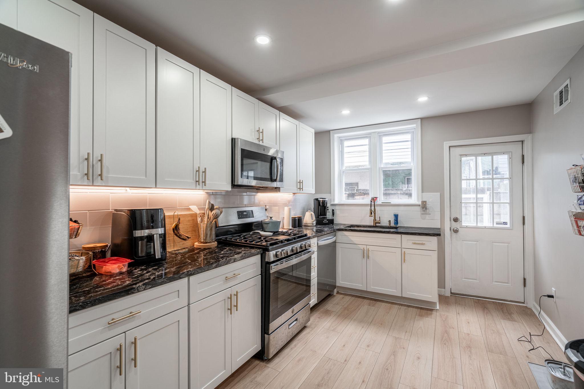 2443 S Hutchinson St