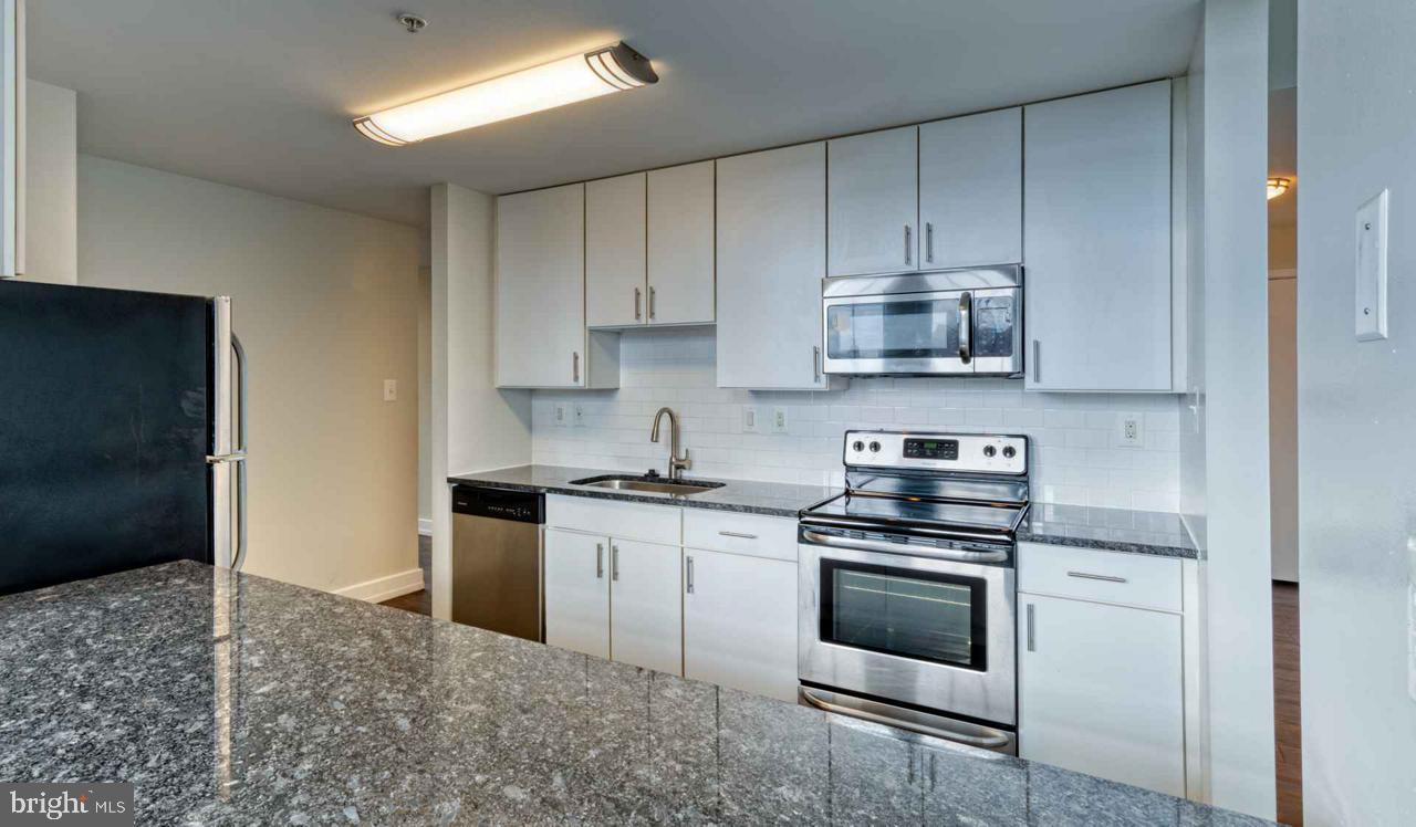 3131 Walnut St #1b-605