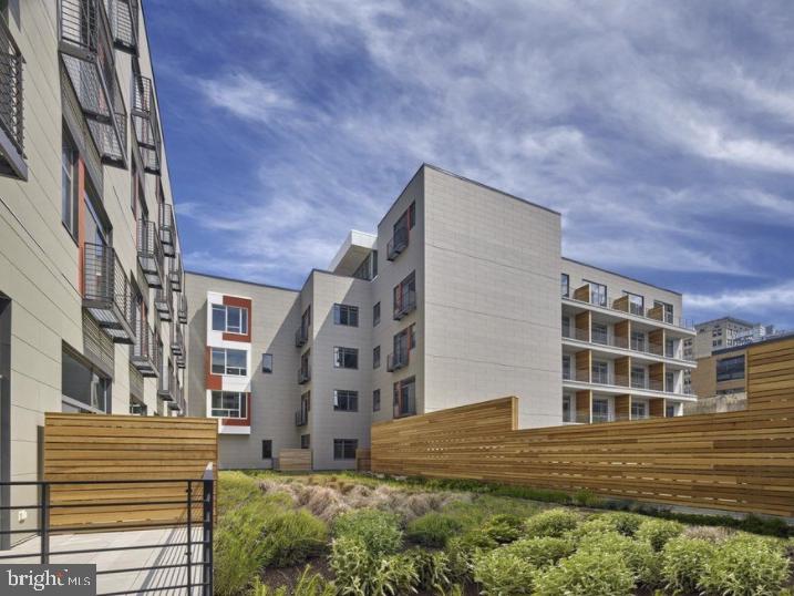 1125 Sansom St #1b-305