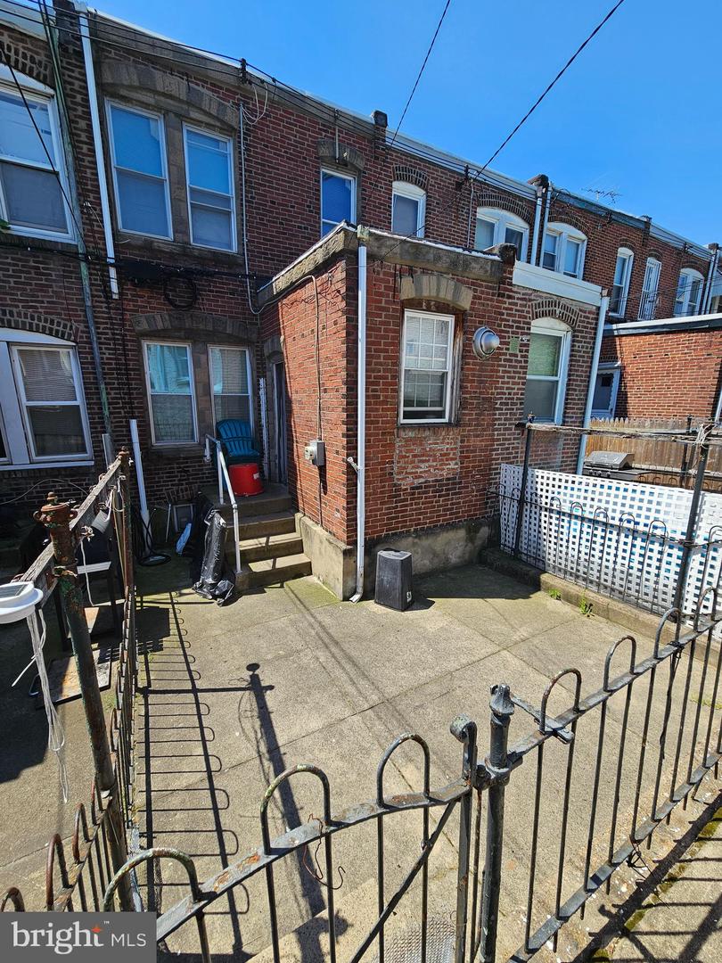 173 Saber St