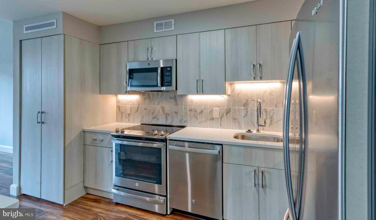 1815 John F Kennedy Blvd #1b-2302